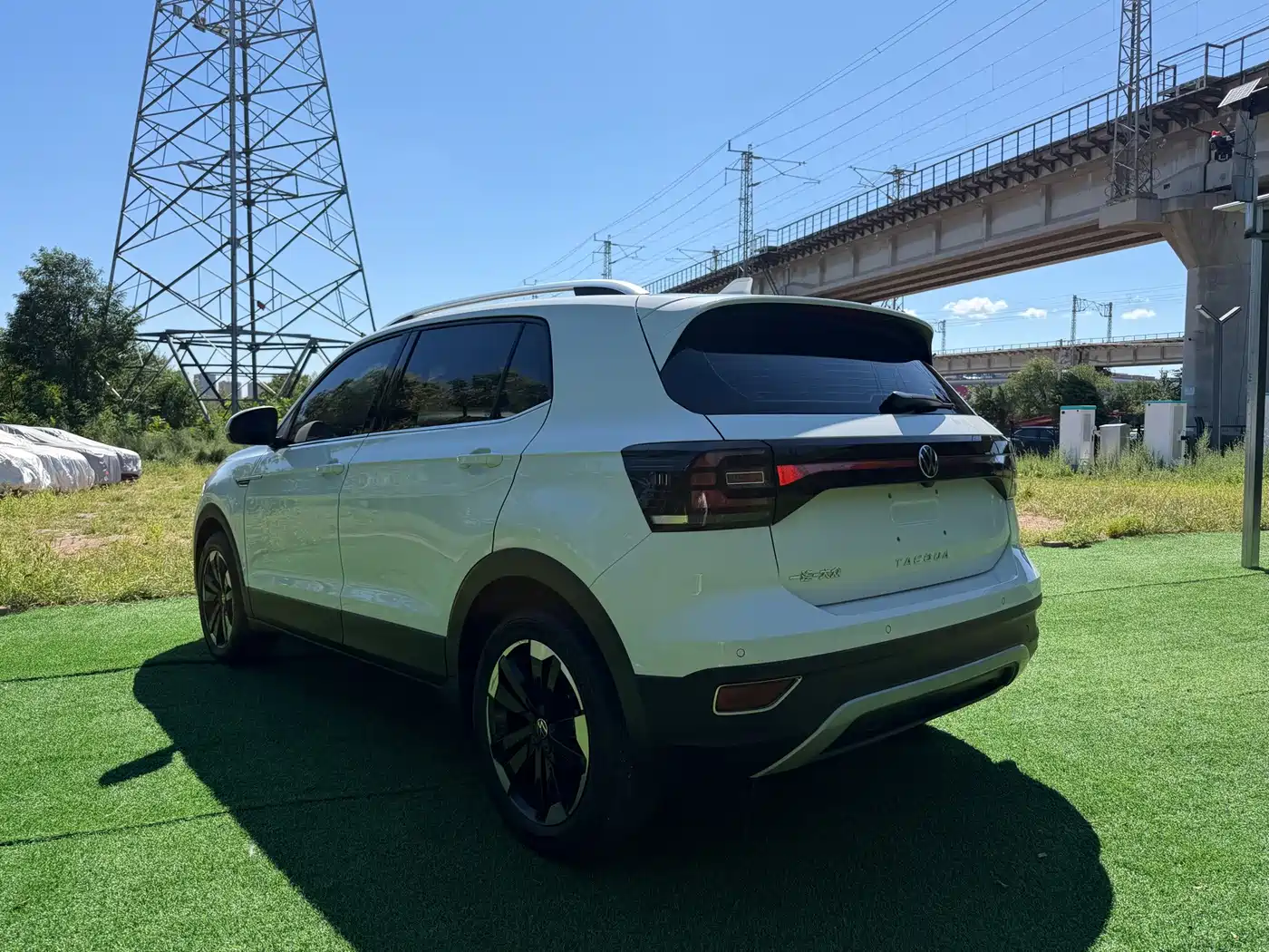 Volkswagen Tacqua 2022 2021 1.5L Automatic Smart Connect Edition