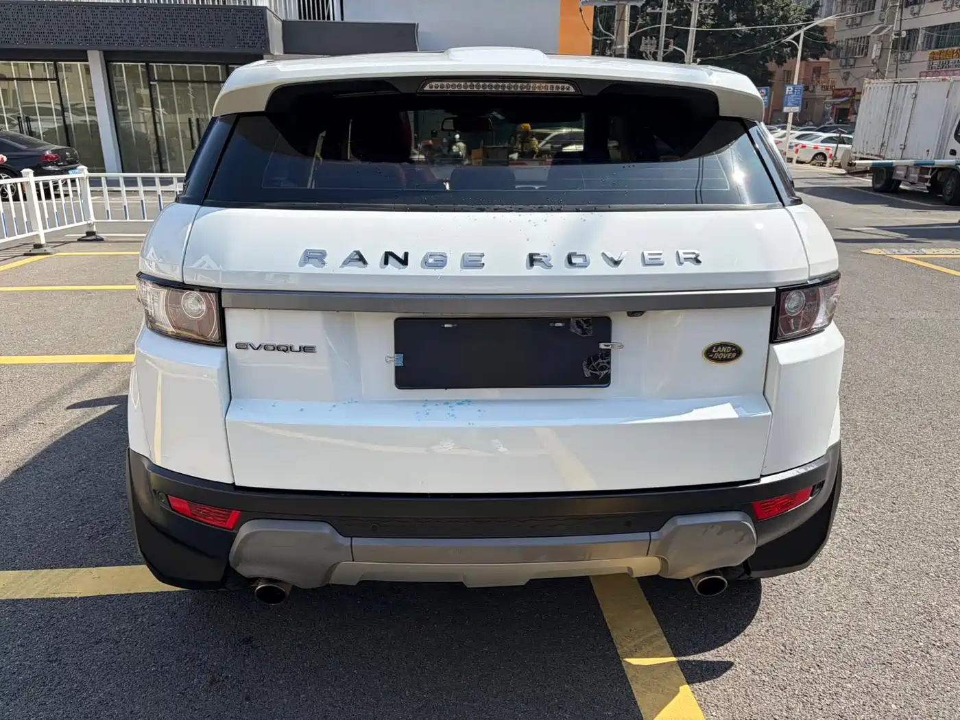 Land Rover Range Rover Evoque 2015 2.0T 5-Door Intelligent Edition фото 10