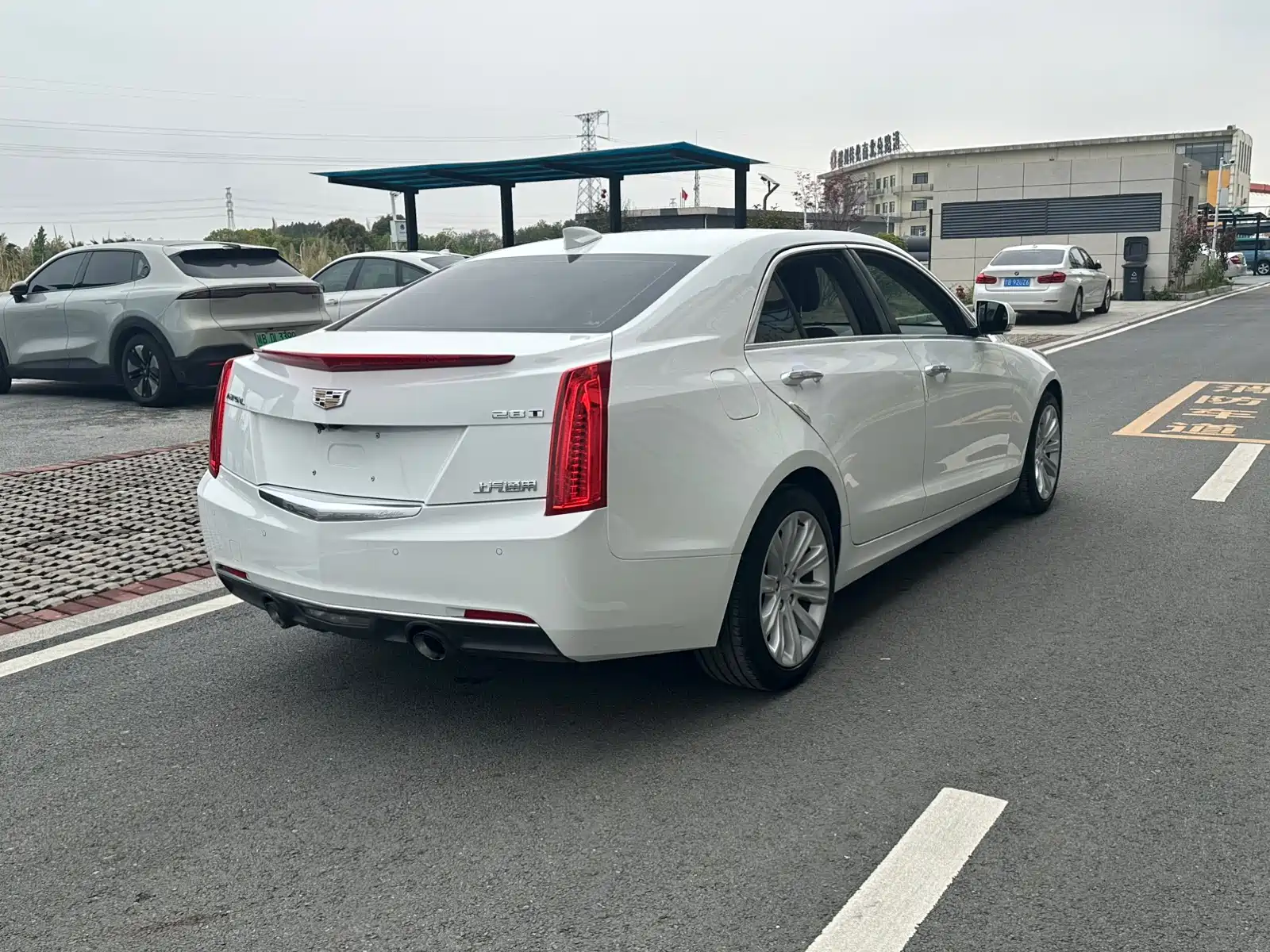 صورة 8 - Cadillac ATS-L