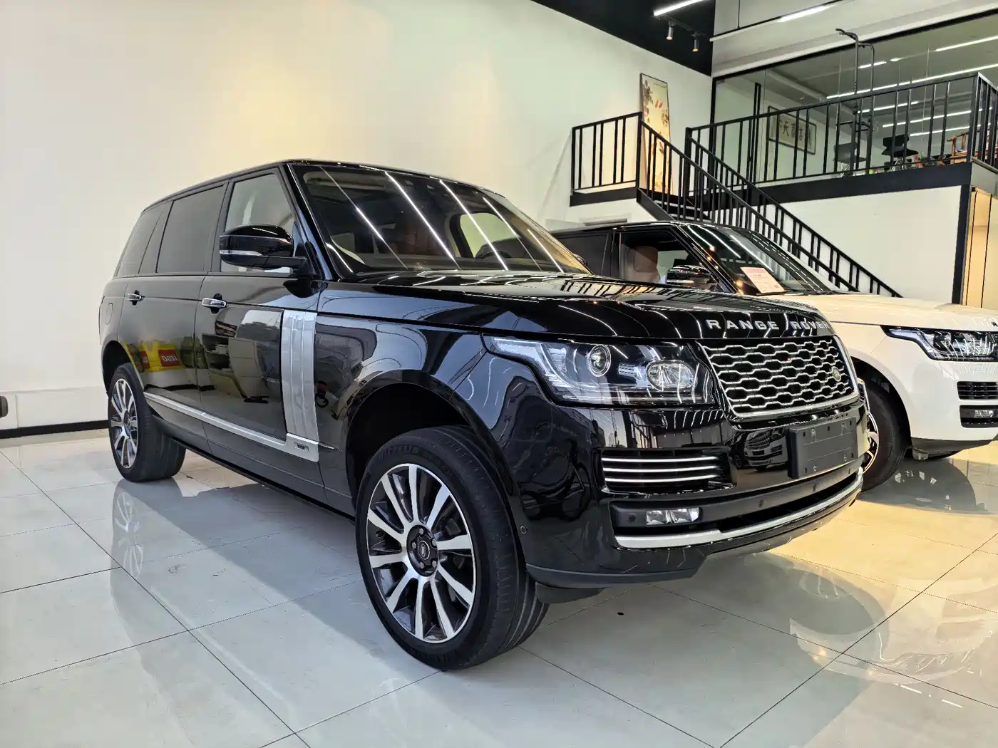 Land Rover Range Rover 2017 3.0 SC V6 AB Ultimate Autobiography LWB