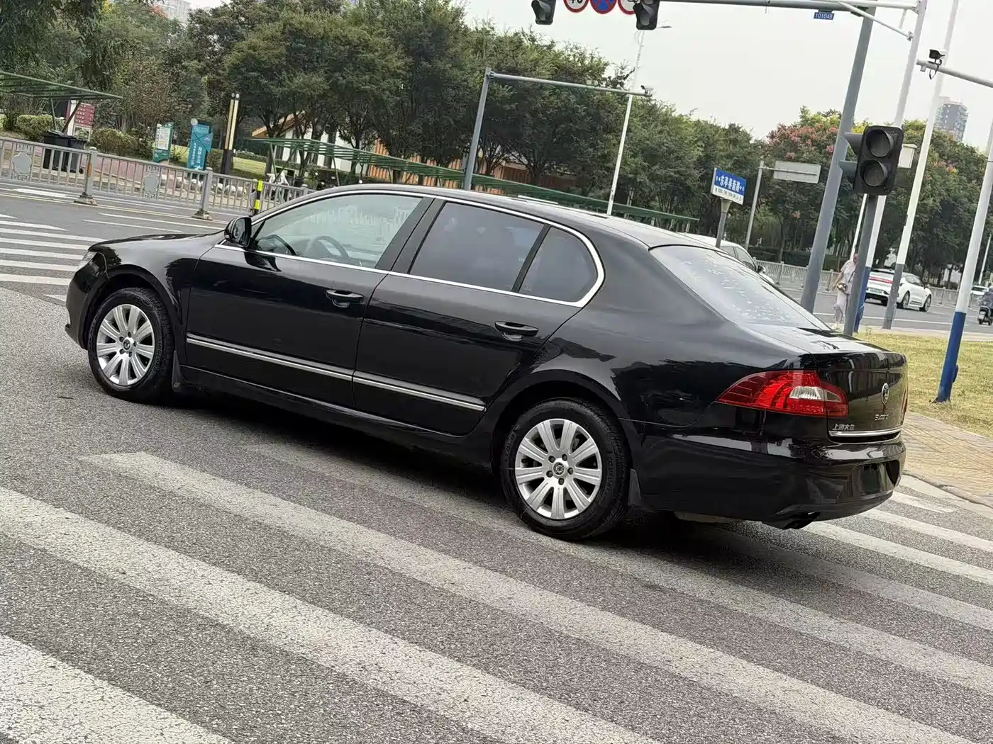 Škoda Superb 2013 2012 1.8TSI Automatic Elegance Edition