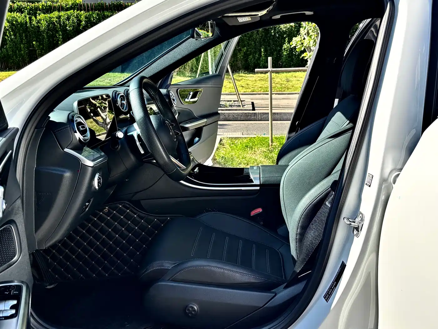 Mercedes-Benz C-Class 2023 Facelift C 260 L Sport Edition фото 8