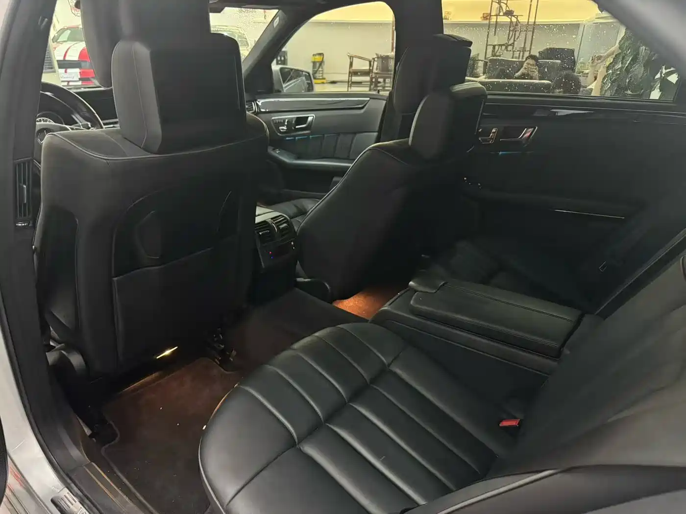 Mercedes-Benz E-Class 2015 E 400 L Sport Luxury 4MATIC фото 7