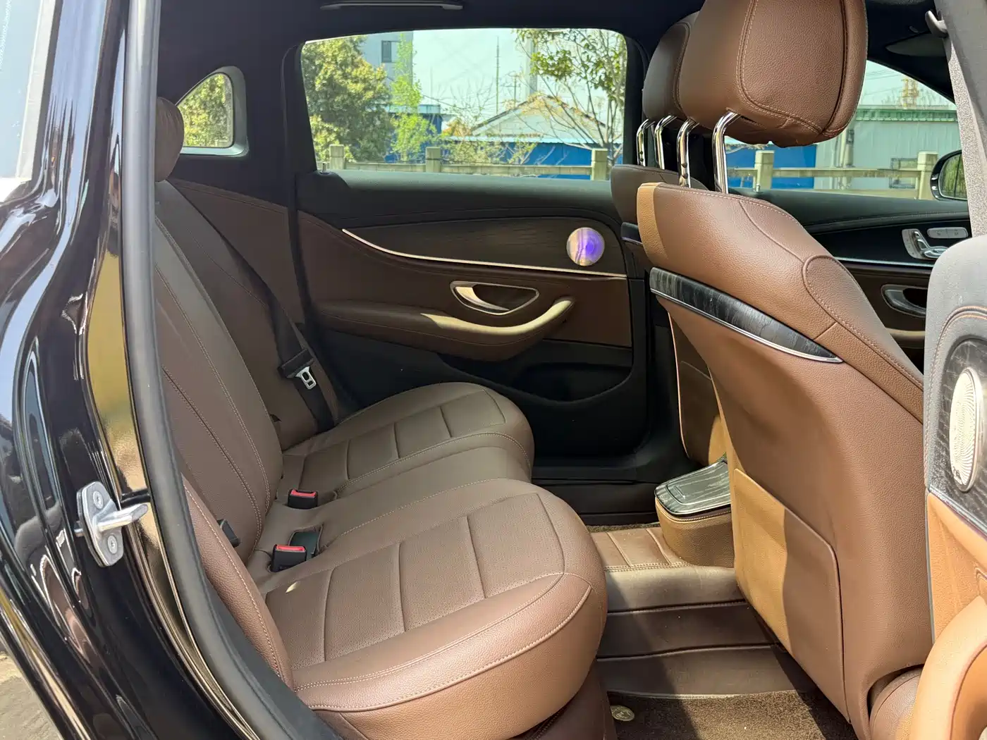 Mercedes-Benz E-Class 2023 E 300 L Luxury фото 8