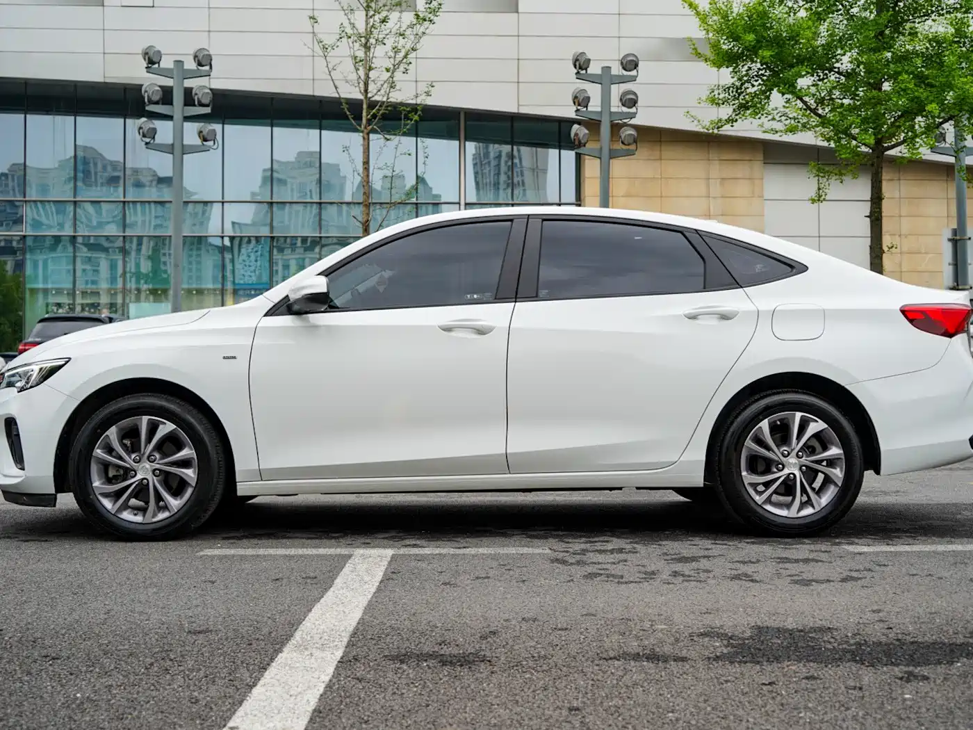 Buick Verano 2023 Pro Joy Edition фото 3