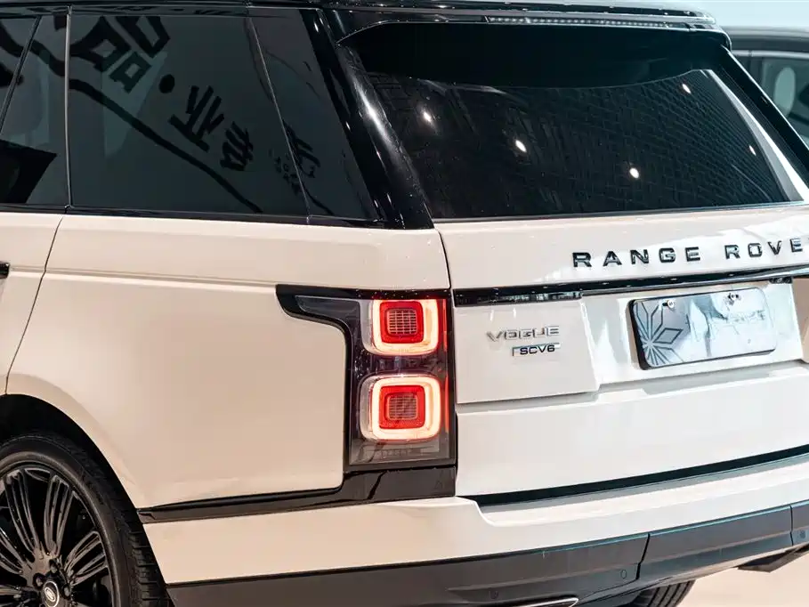 Land Rover Range Rover 2018 3.0 SC V6 Vogue Heritage Edition фото 16