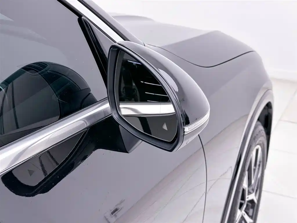 Mercedes-Benz GLC 2023 Facelift GLC 260 L 4MATIC Luxury 5-Seater фото 14