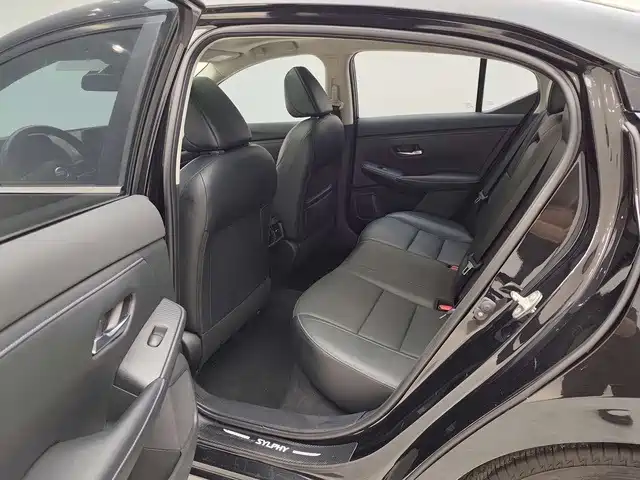Nissan SYLPHY, миниатюра 11
