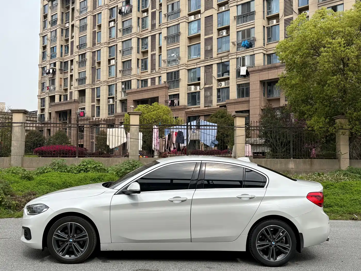 BMW 1 Series 2019 118i Fashion Edition фото 4