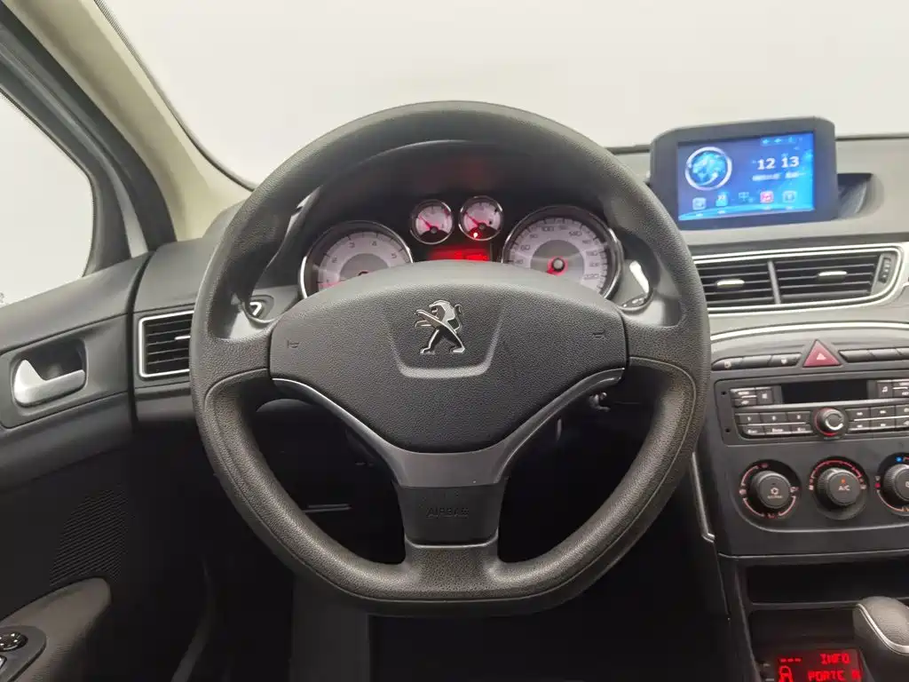 Peugeot 308 2016 2014 Model Joy Edition Classic 1.6L Automatic Superior Style