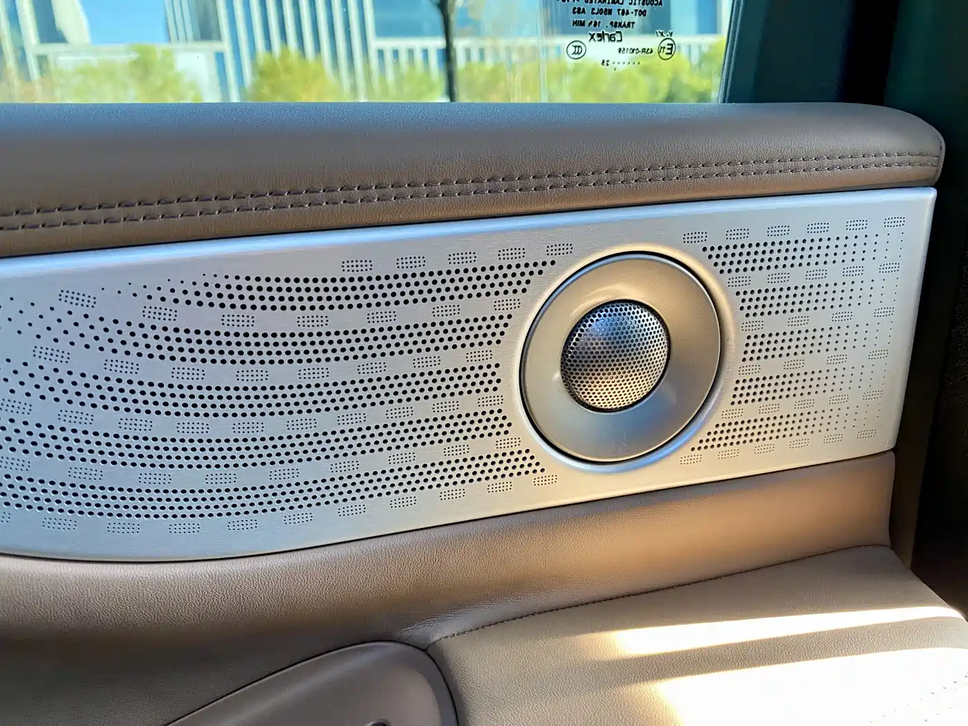 Lincoln Navigator 2025 3.5T Presidential Edition фото 25