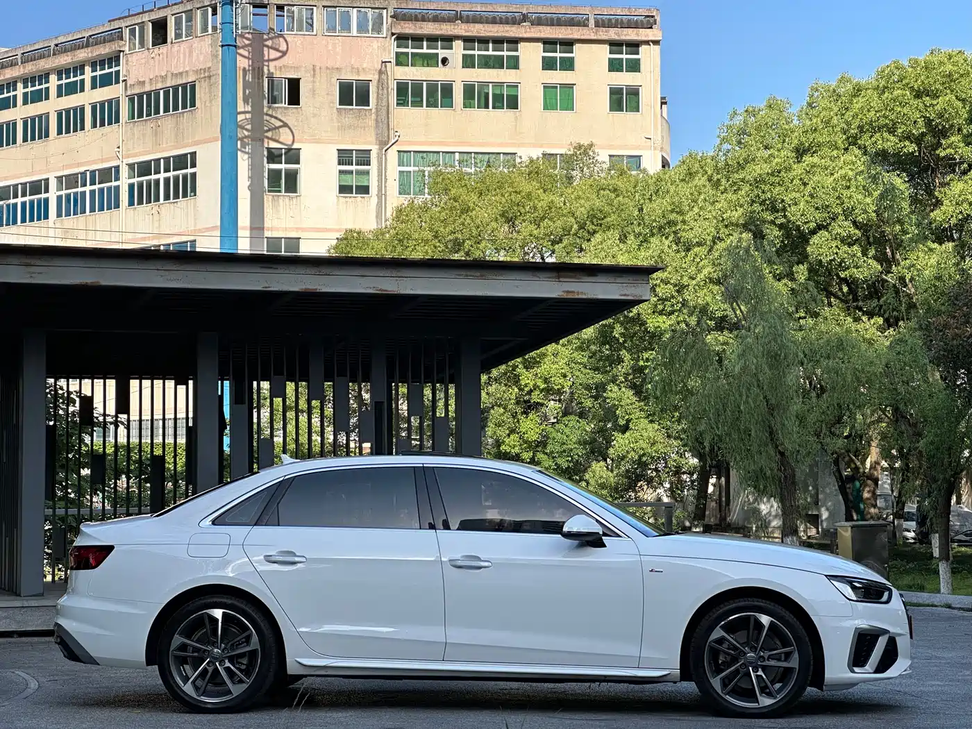 Audi A4L 2022 40 TFSI Luxury Dynamic фото 8