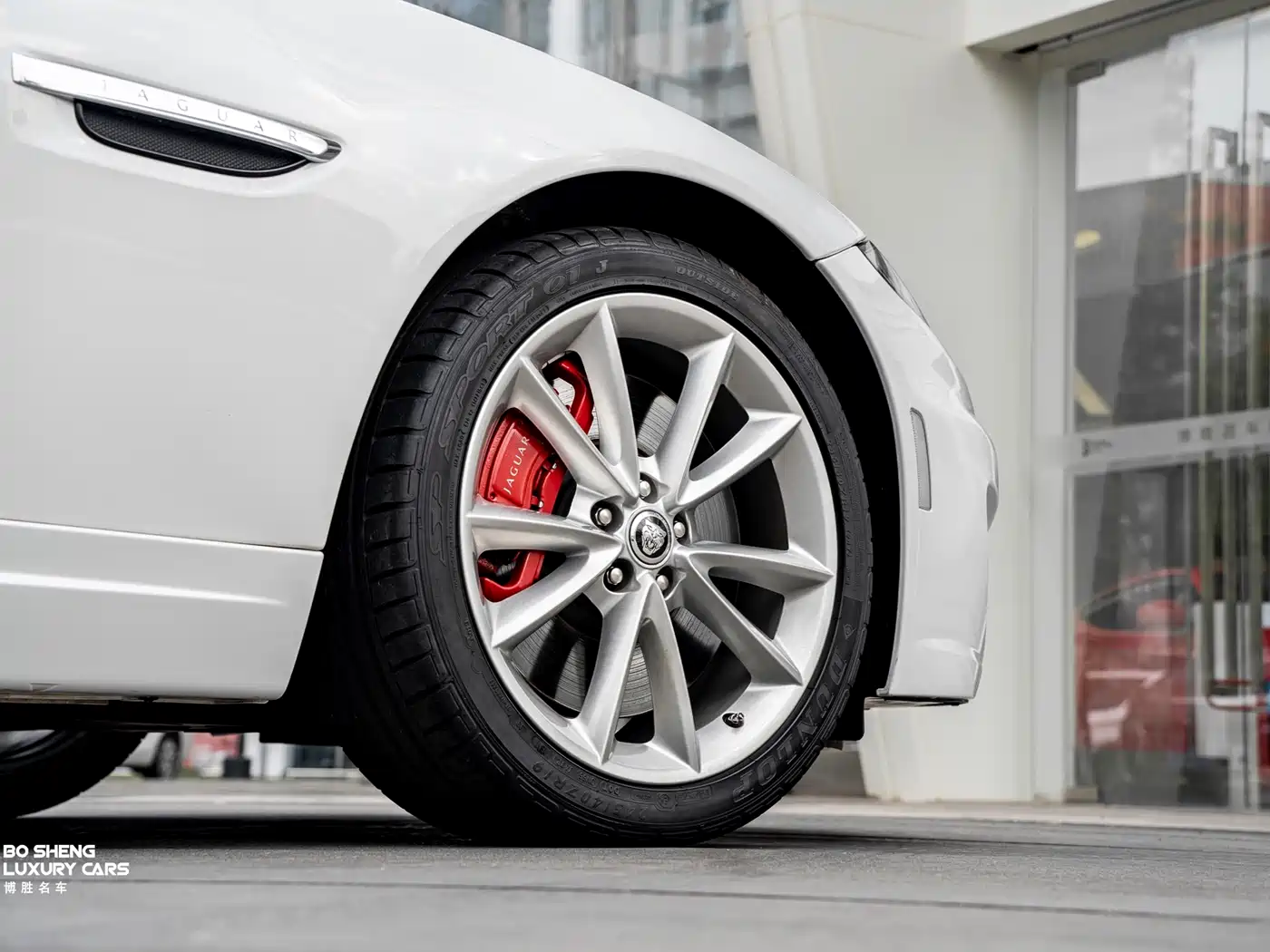 Jaguar XK 2012 XKR 5.0L Supercharged Convertible фото 28