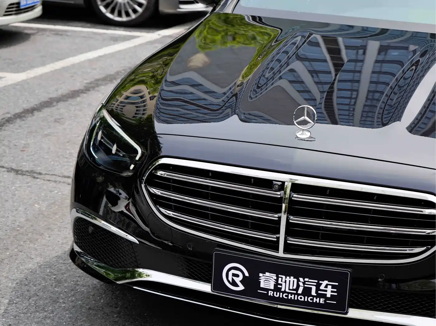 Mercedes-Benz E-Class 2023 E 300 L Sport Luxury фото 7