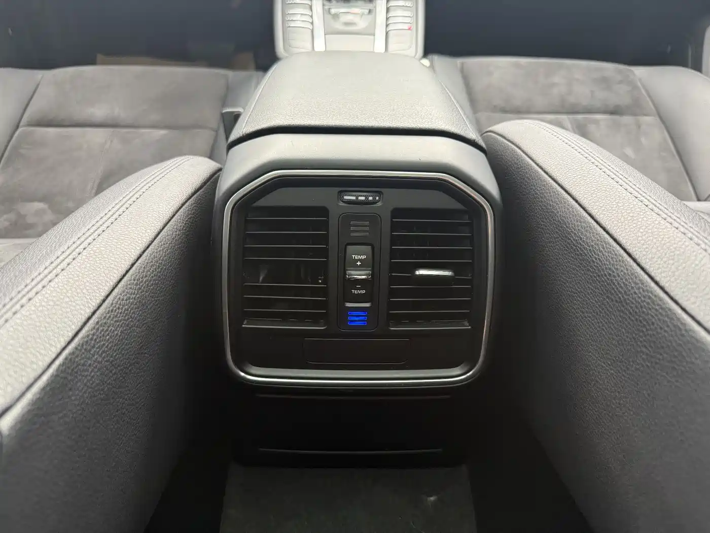 Porsche Macan 2017 Macan 2.0T фото 19
