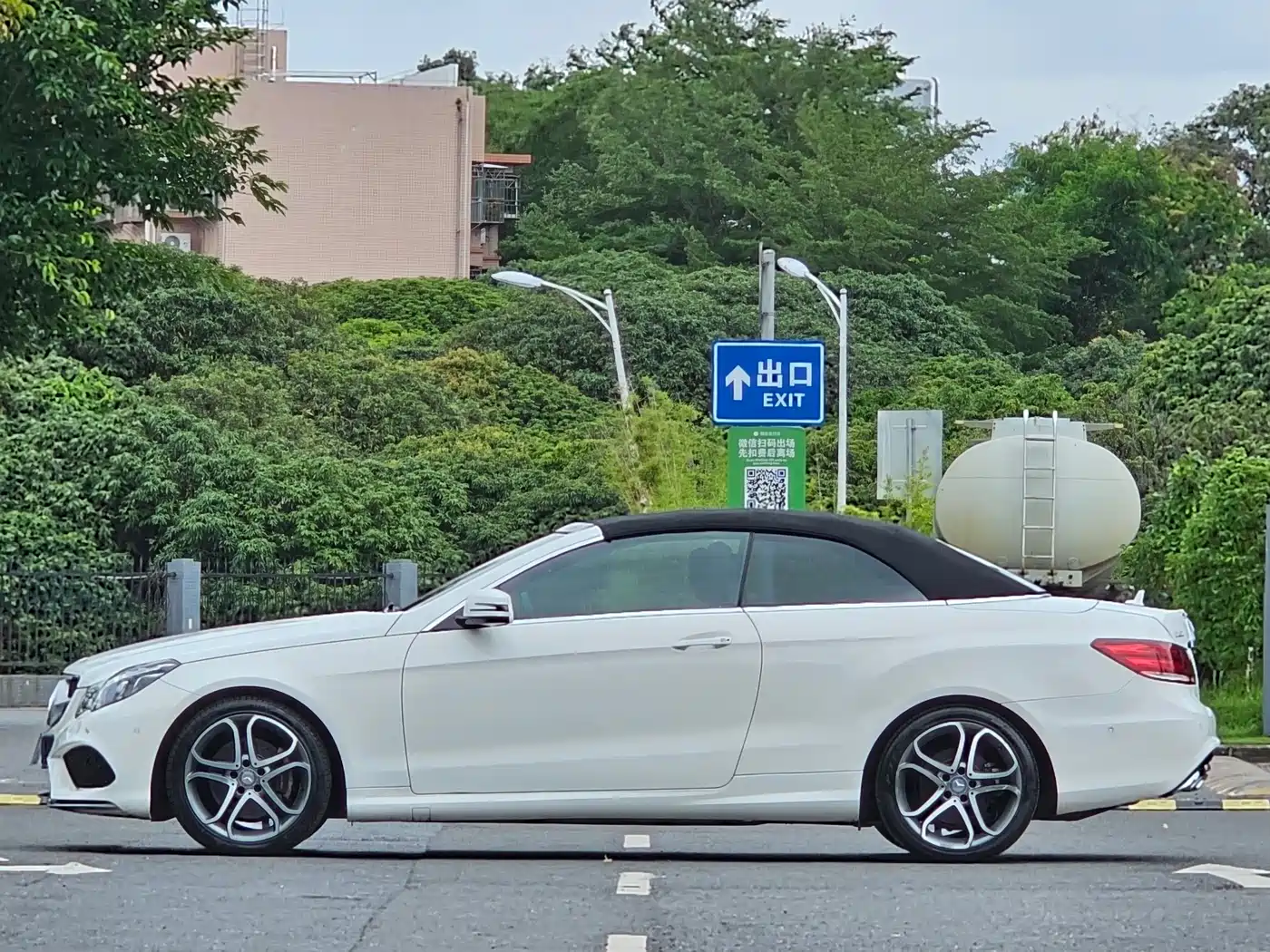 Mercedes-Benz E-Class (Import) 2014 E 260 Convertible Coupe фото 13