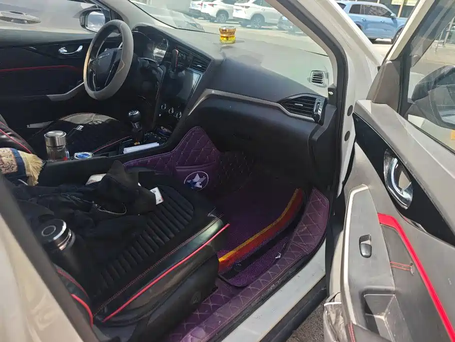Venucia D60 2019 2019 1.6L XE Manual Comfort Edition