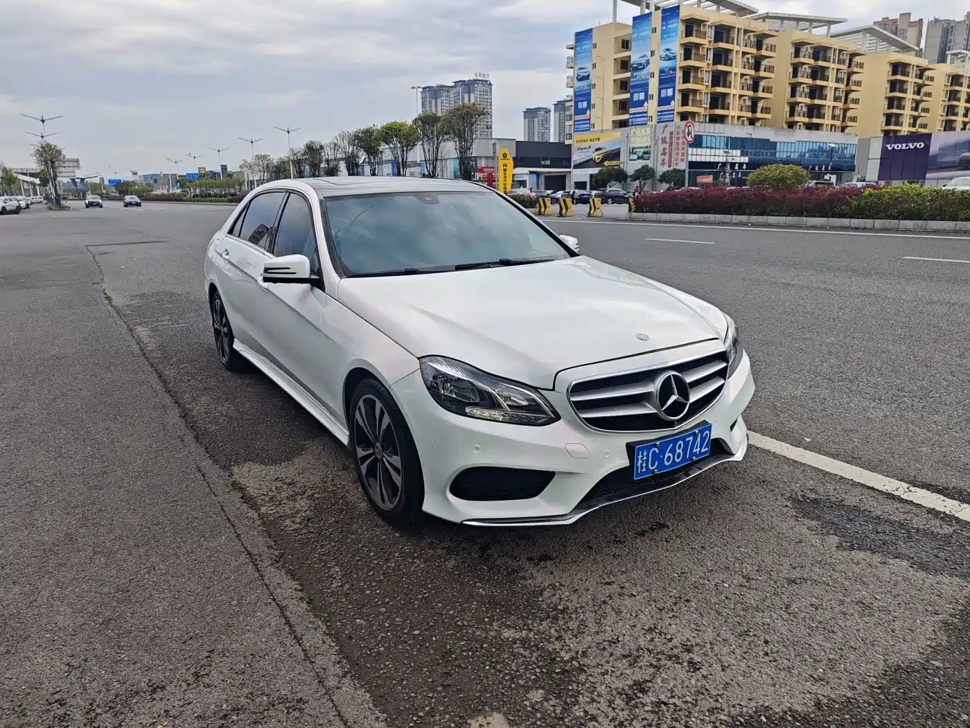 Mercedes-Benz E-Class 2015 E 260 L Sport фото 3
