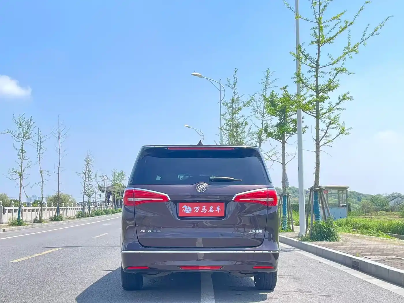 Buick GL8 2018 ES 28T Luxury Type China VI фото 8