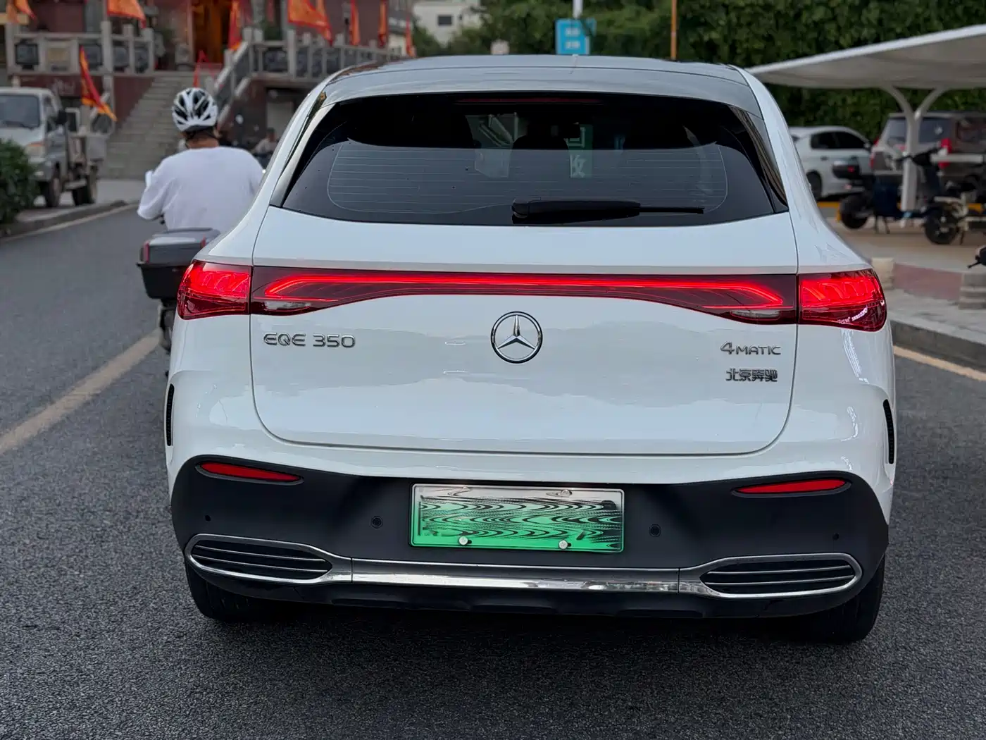 Mercedes-Benz EQE SUV 2024 350 4MATIC Pioneer Edition фото 12