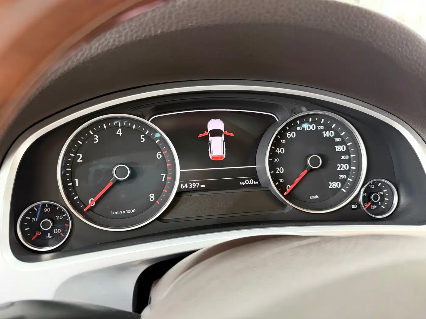 Volkswagen Touareg 2011 3.0TSI Comfort фото 5