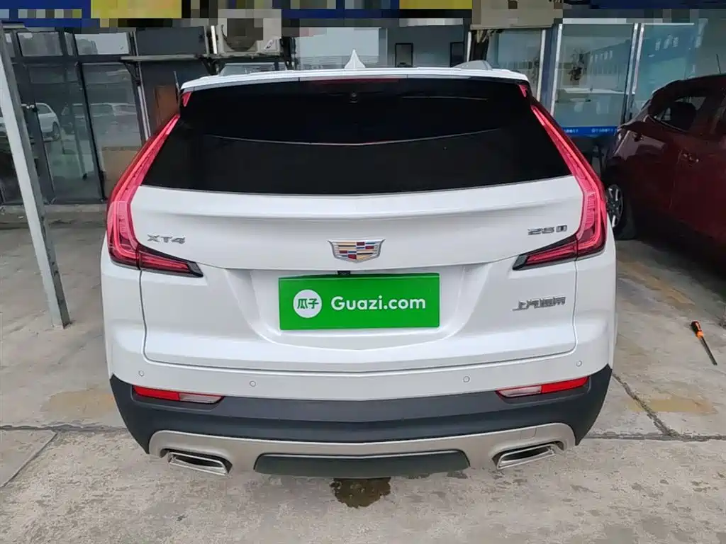 Cadillac XT4 2018 Model 28T 2WD Luxury фото 6