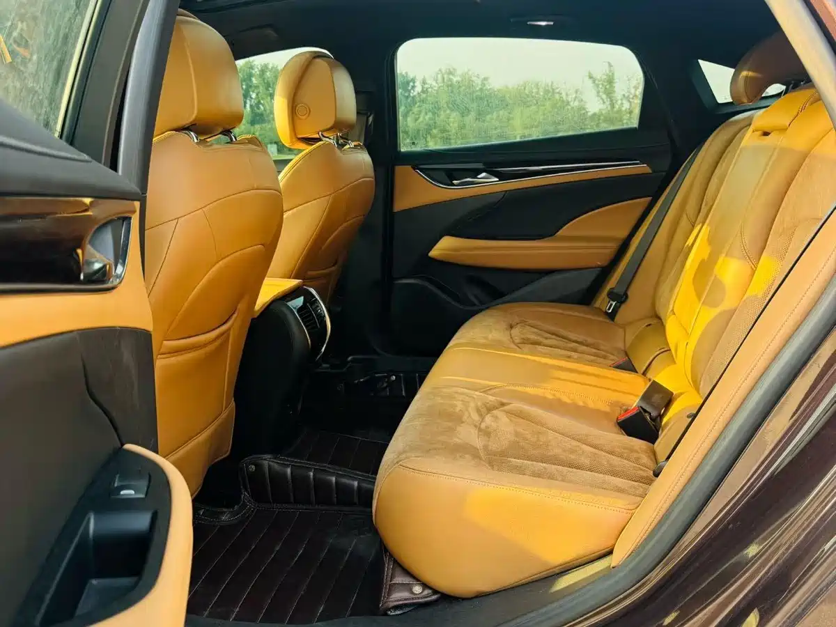 Фото 5 - Buick LaCrosse