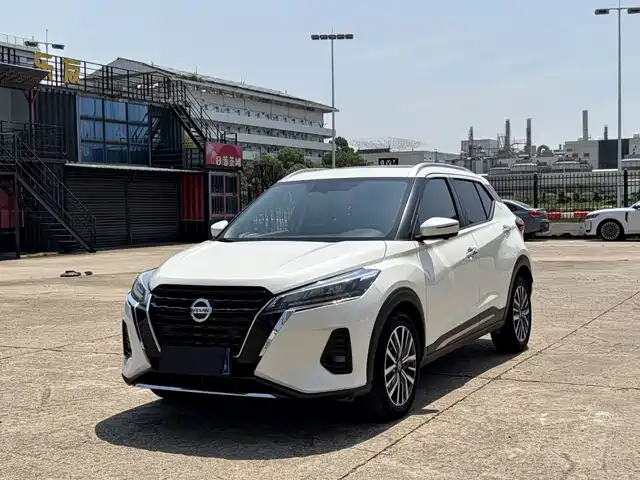 Nissan Kicks 1.5L CVT XV, Люкс