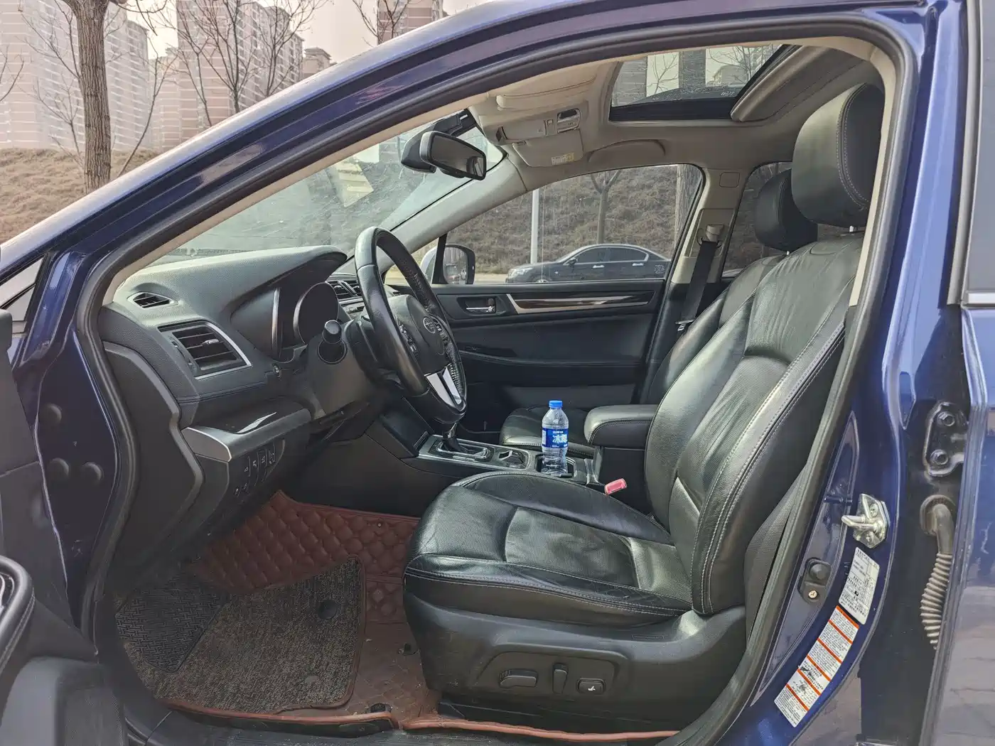 Subaru Outback 2016 2.5i Luxury Navigation Edition фото 4