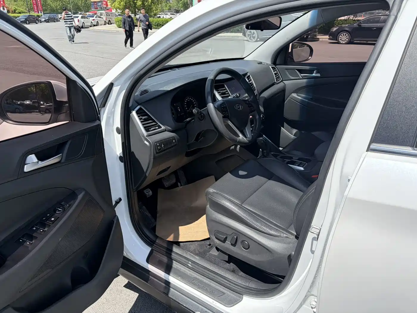 Hyundai Tucson 2018 1.6T DCT 2WD 15th Anniversary Special Edition фото 6