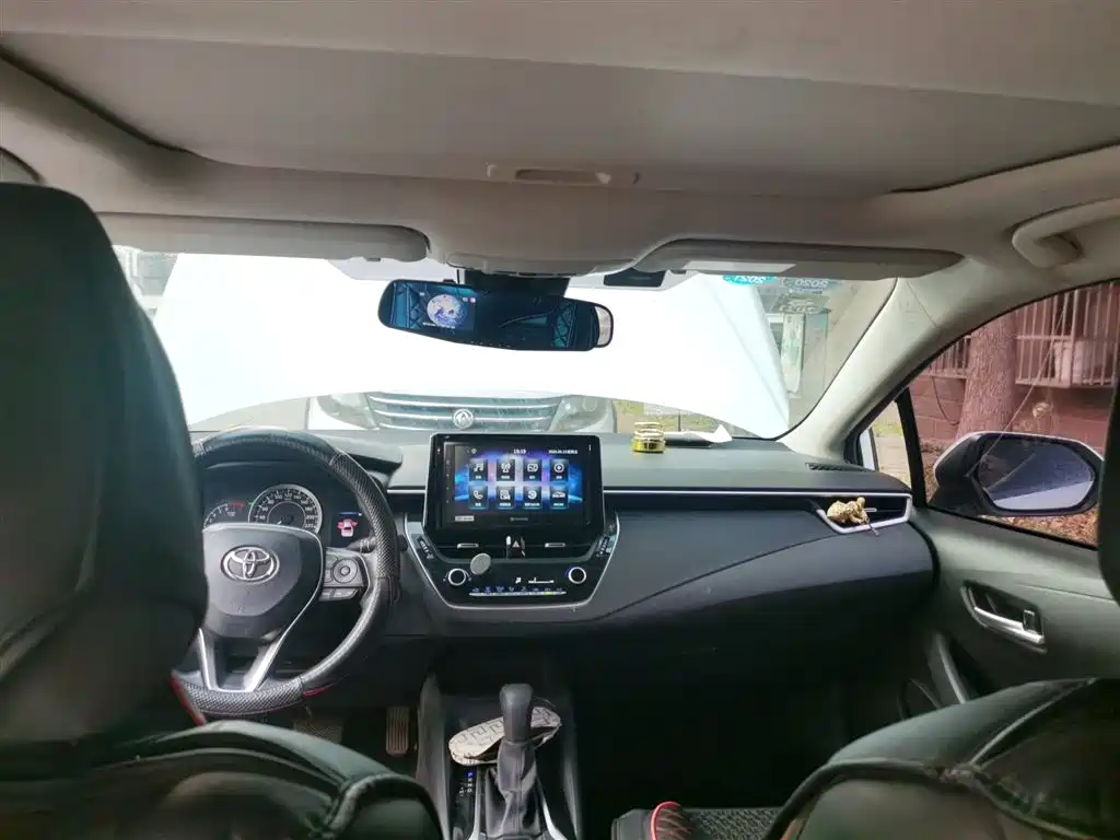 Toyota Corolla 2019 1.2T S-CVT GL-i Elite Edition фото 9