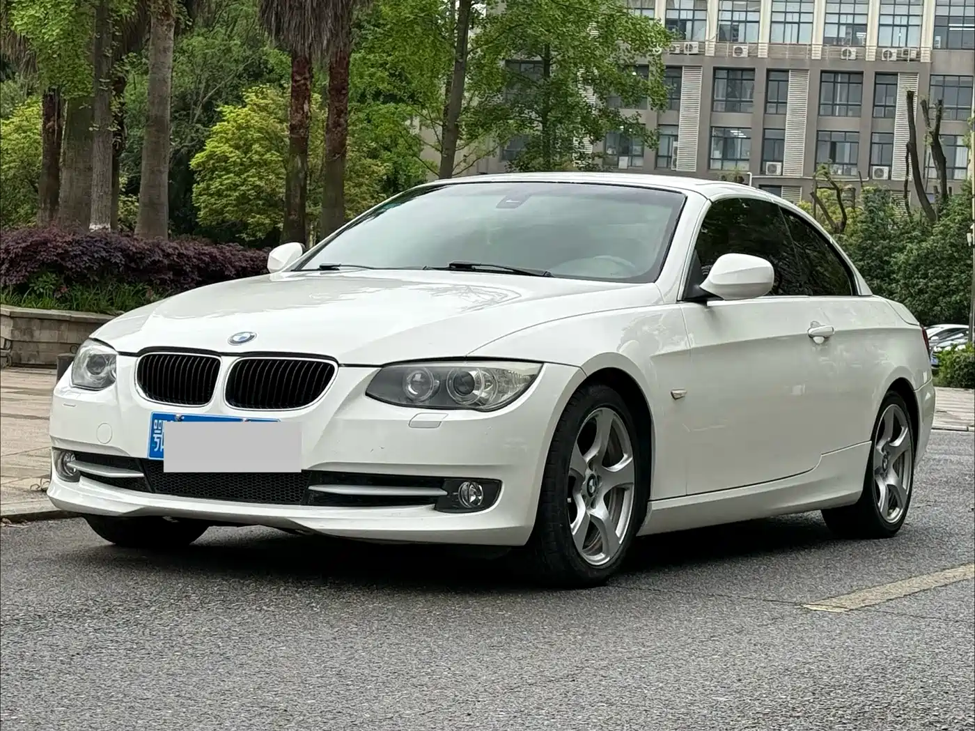 BMW 3 Series (Import) 2011 320i Convertible фото 6