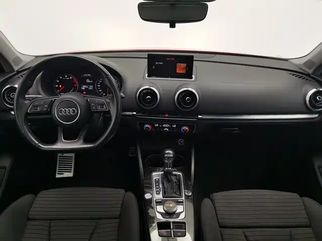 Audi A3 2018 30th Anniversary Limousine 35 TFSI Sport — фото 5