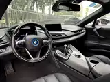 Photo 12 - BMW i8