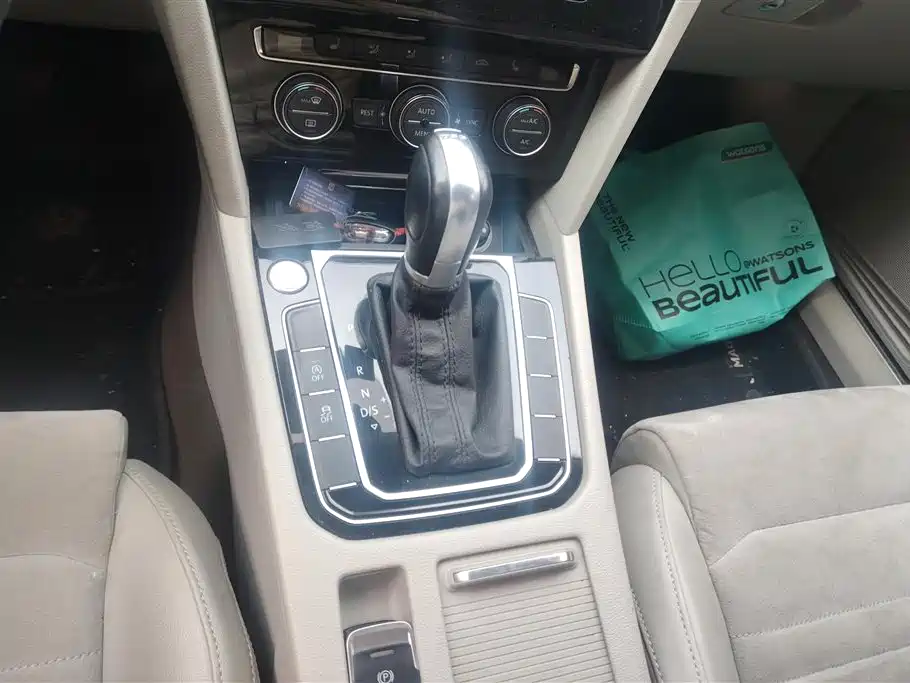 Volkswagen Magotan 2017 380TSI DSG Luxury фото 16
