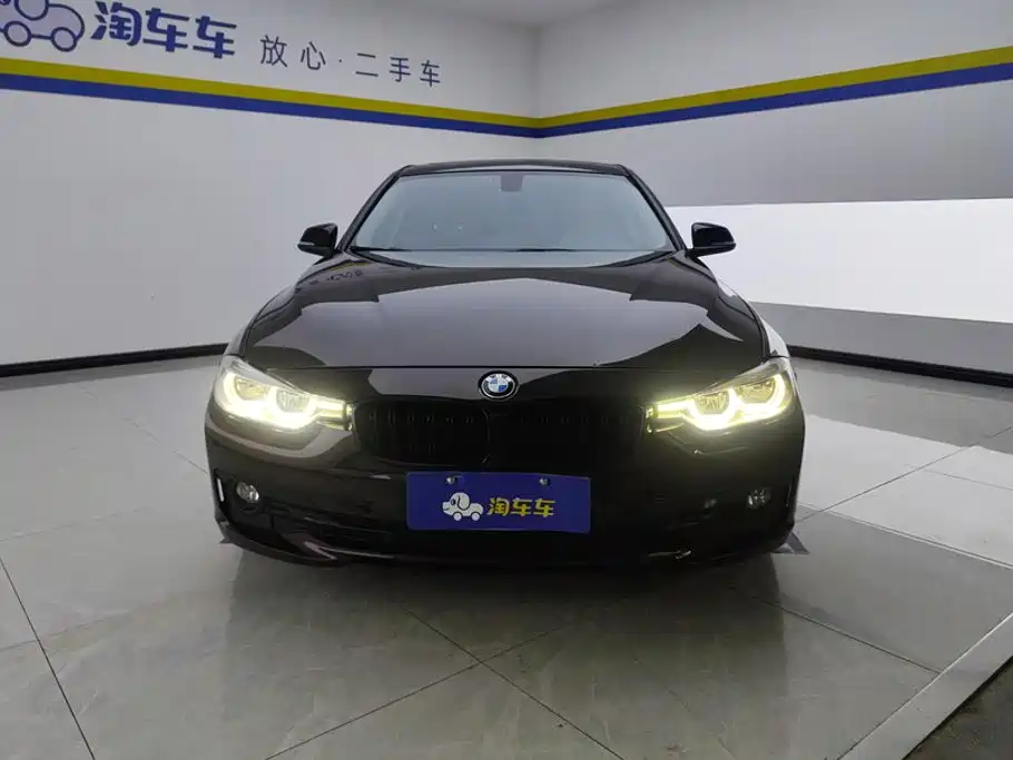 Фото 2 - BMW 3 Series