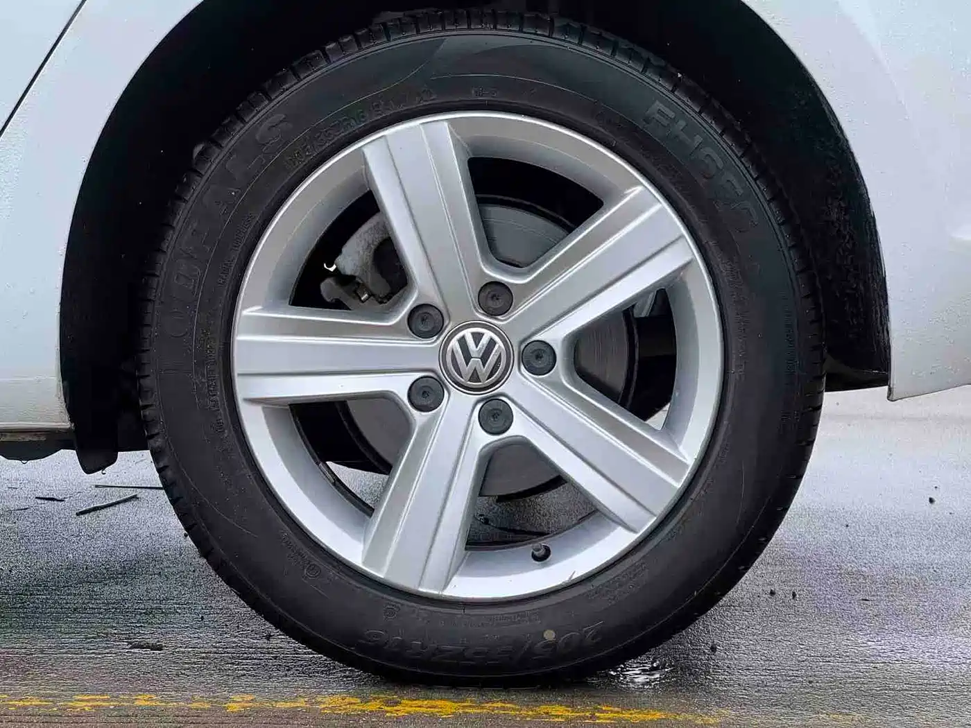 Volkswagen Golf 2016 230TSI Automatic Comfort фото 16