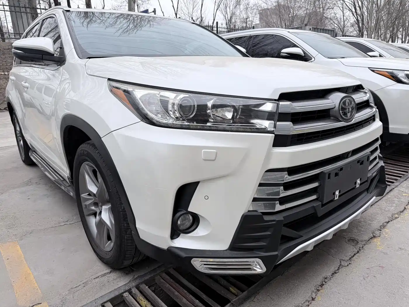Toyota Highlander 2018 2.0T 4WD Ultimate 7-seater China VI фото 3