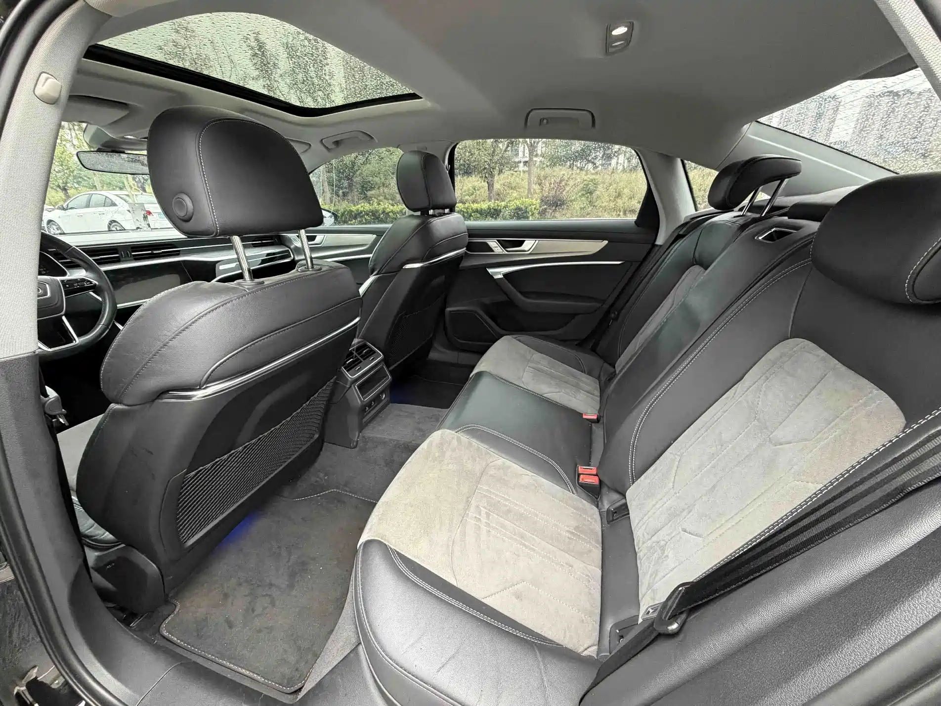 صورة 9 - Audi A6L