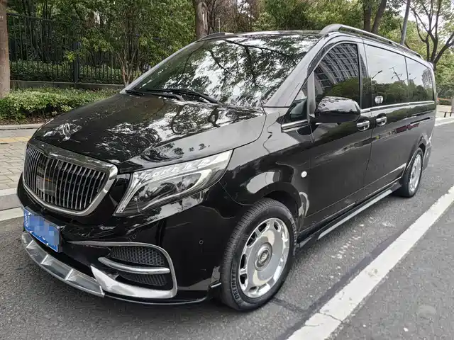Mercedes-Benz Vito 2021 2.0T Business Edition 7-seater