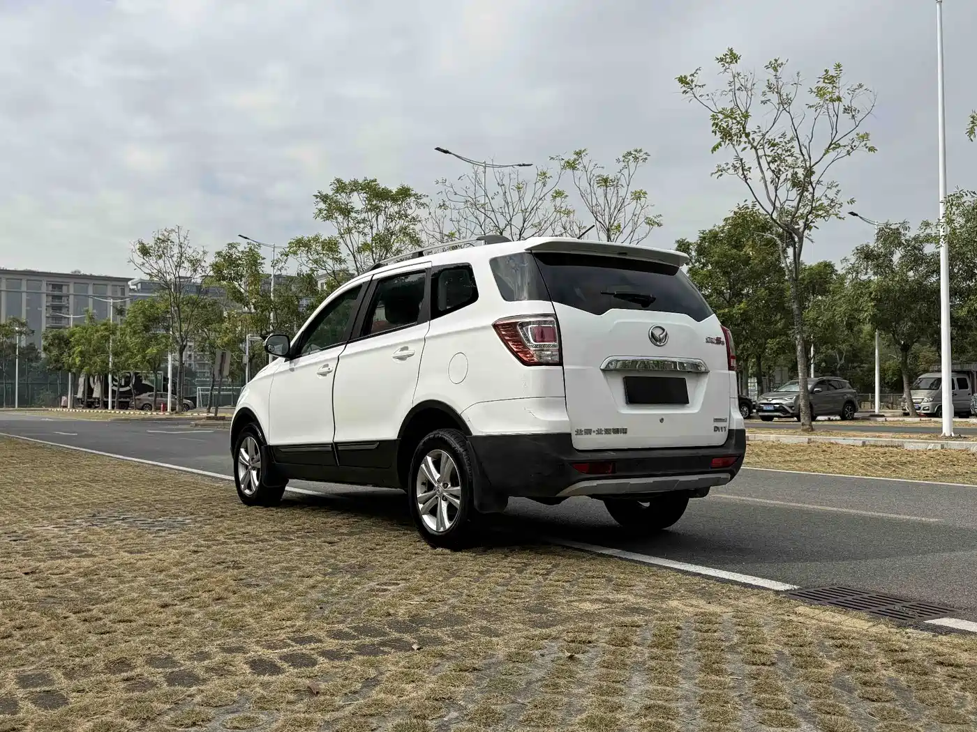 Фото 12 - BAIC Huansu S3