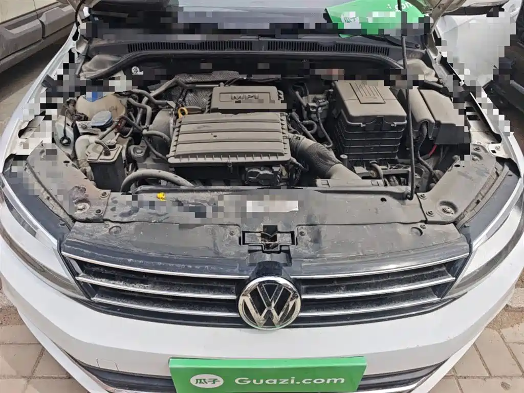 Volkswagen Sagitar 2017 1.6L Automatic Comfort фото 11
