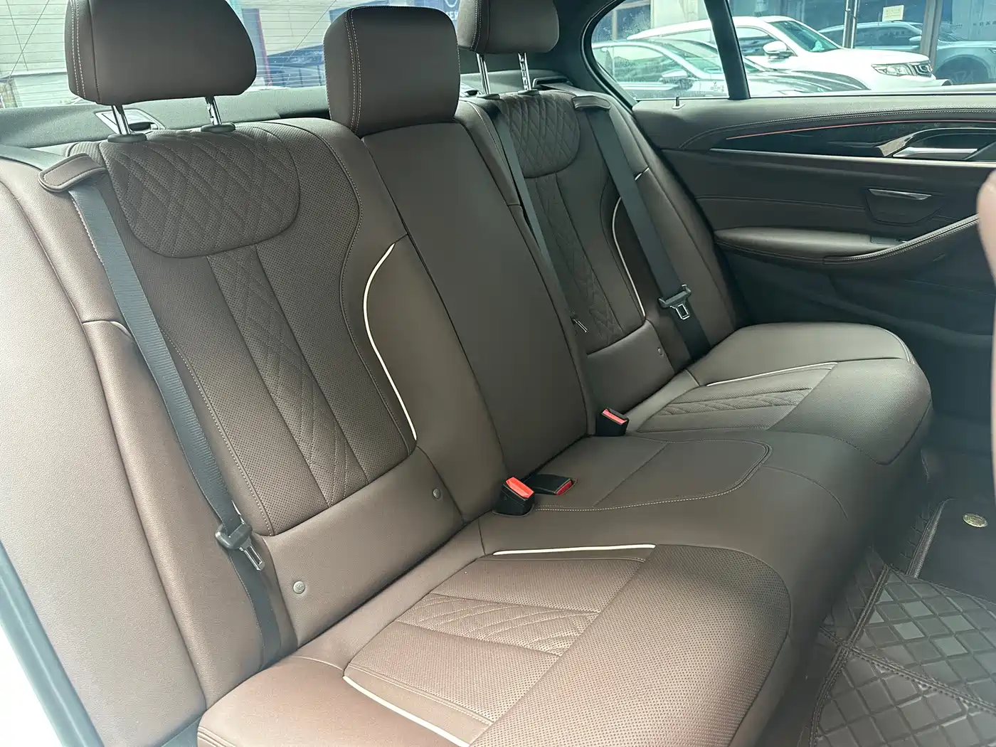 BMW 5 Series 2022 525Li M Sport Package фото 14