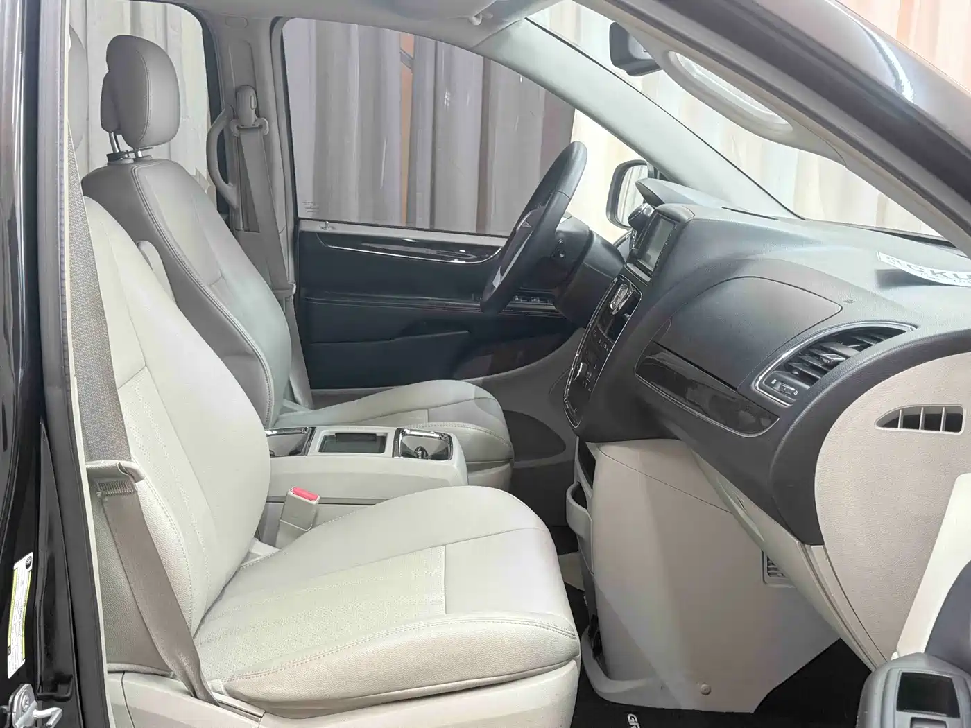 Chrysler Grand Voyager (Import) 2015 2014 3.6L Comfort Edition