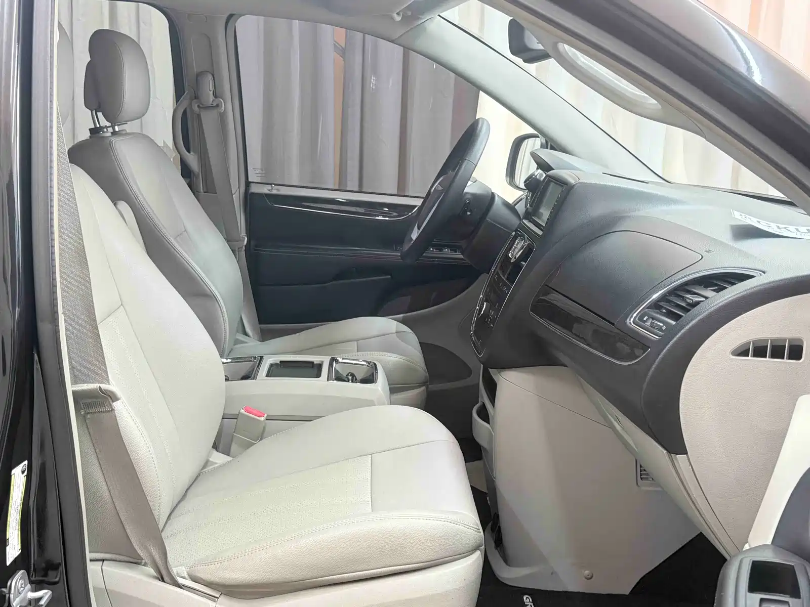 Фото 8 - Chrysler Pacifica