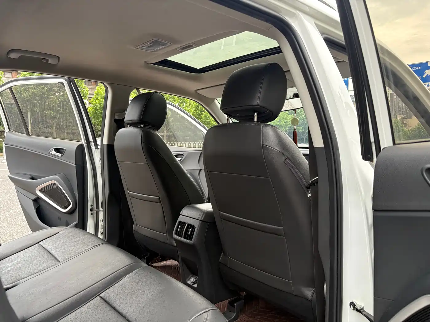 Hyundai Beijing Hyundai ix35 2018 2.0L Automatic 2WD Zhiyong·Enjoyment Edition фото 11