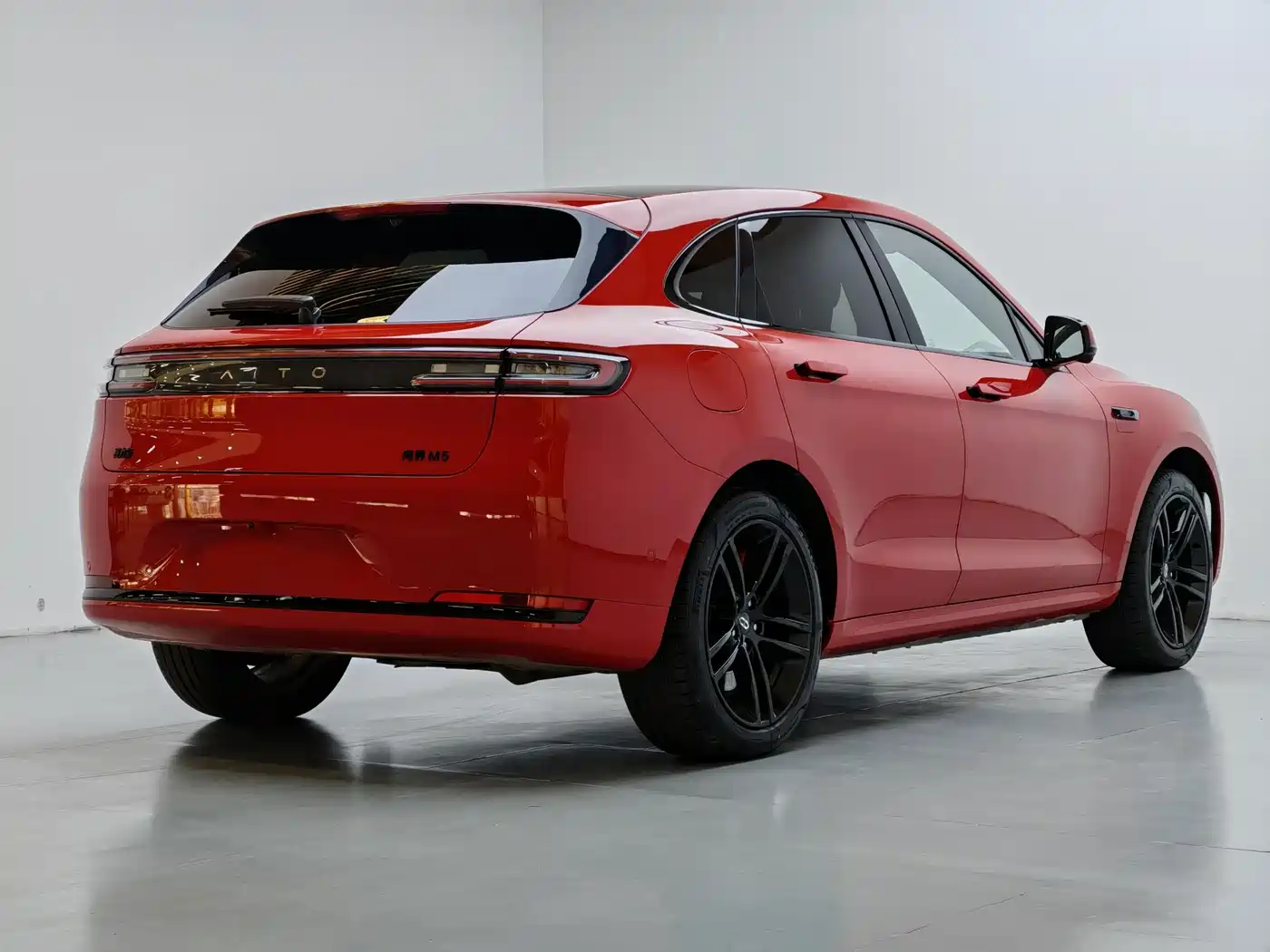 AITO Wenjie AITO M5 2025 Extended Range Ultra AWD фото 13