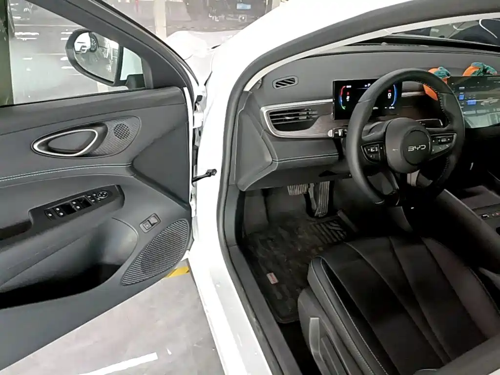 BYD Hai Bao 05 DM-i 2026 2026 DM-i 128KM Luxury