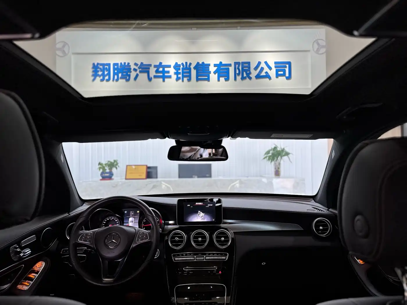 Mercedes-Benz GLC 2019 GLC 260 L 4MATIC Luxury фото 17