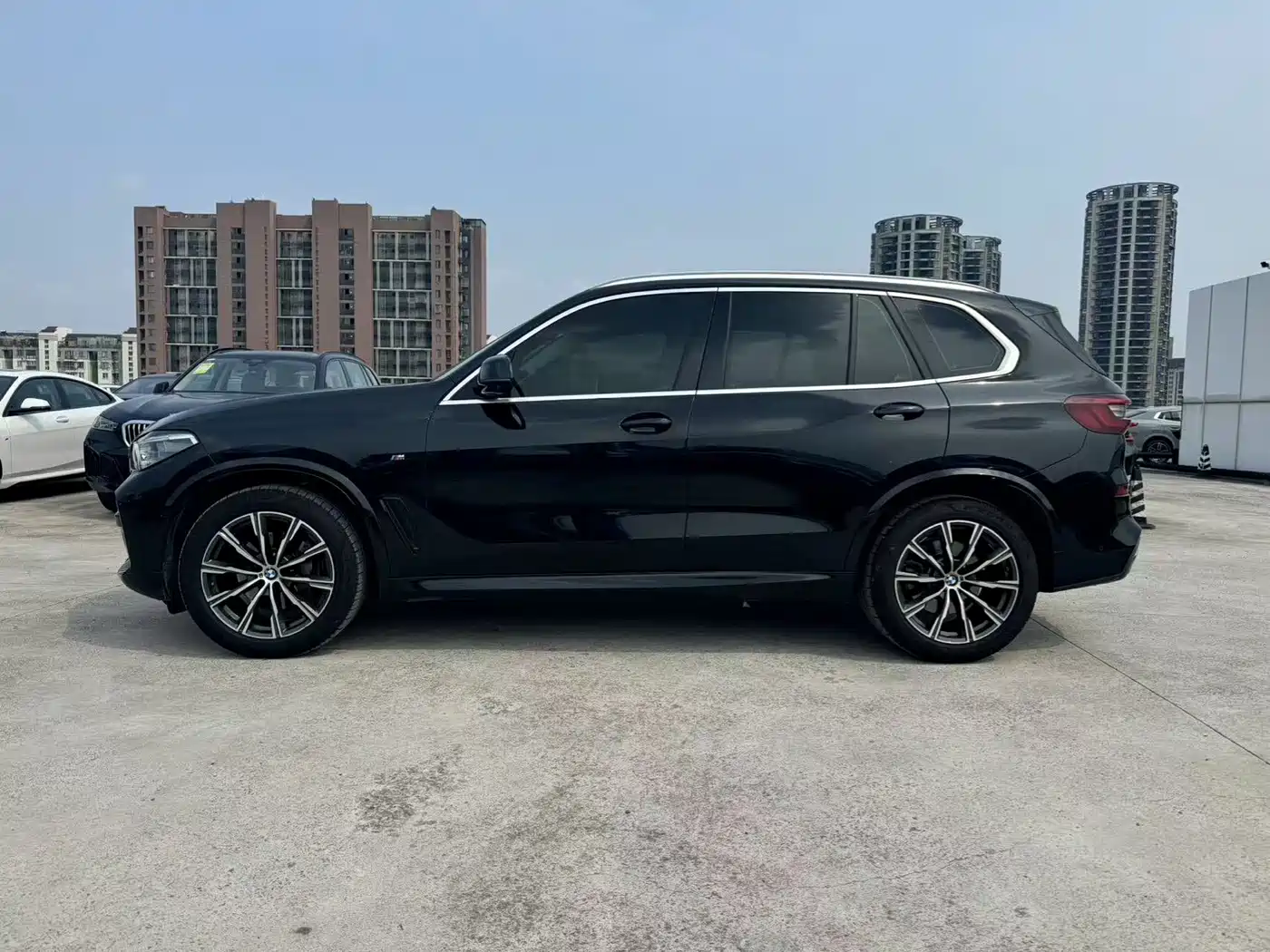 BMW X5 (Import) 2020 xDrive40i M Sport Package фото 2